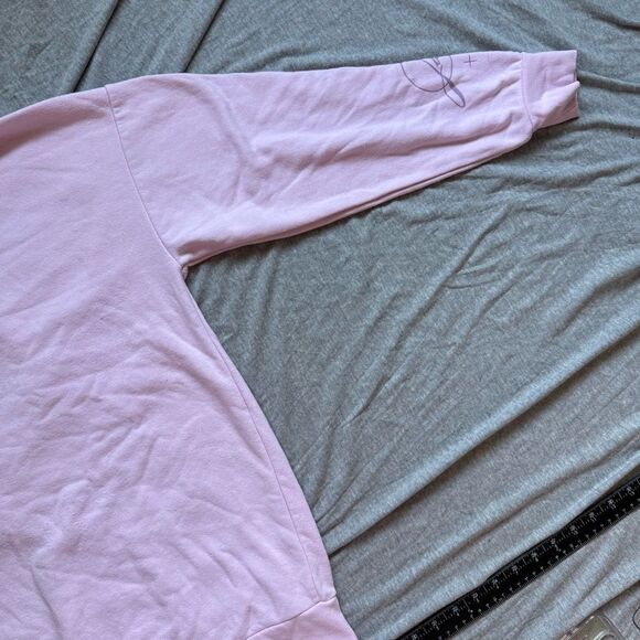 Sz Small Disney Princess Once Upon a Time Heart Crewneck - BoxLunch Exclusive - Picture 10 of 10